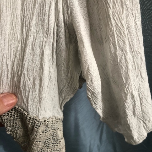 Papa Vancouver 100% cotton sleeveless Lacey top for those summer adventures! - Picture 8 of 10